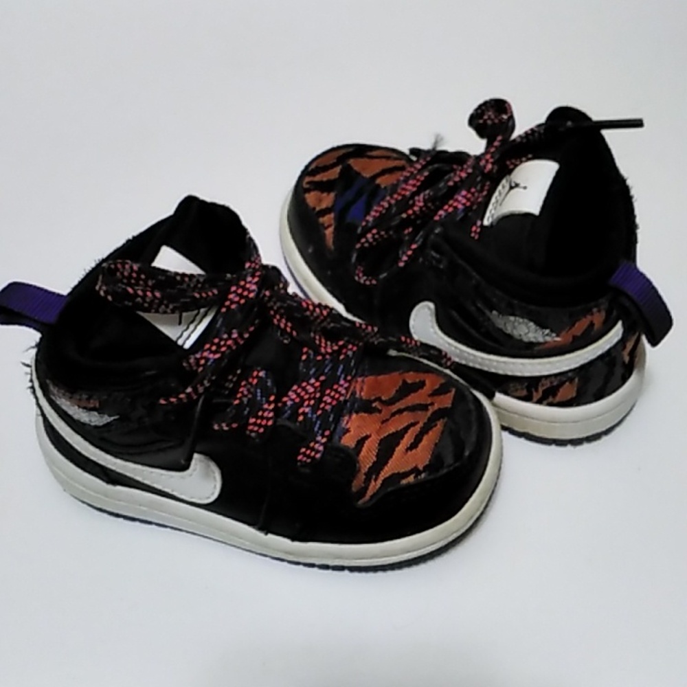 Nike Orange Blue Tiger Textile Black Leather Jordan Sz 5C toddler